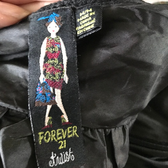 FOREVER 21 Green & Black Pattern Ruffle Dress - Picture 6 of 7